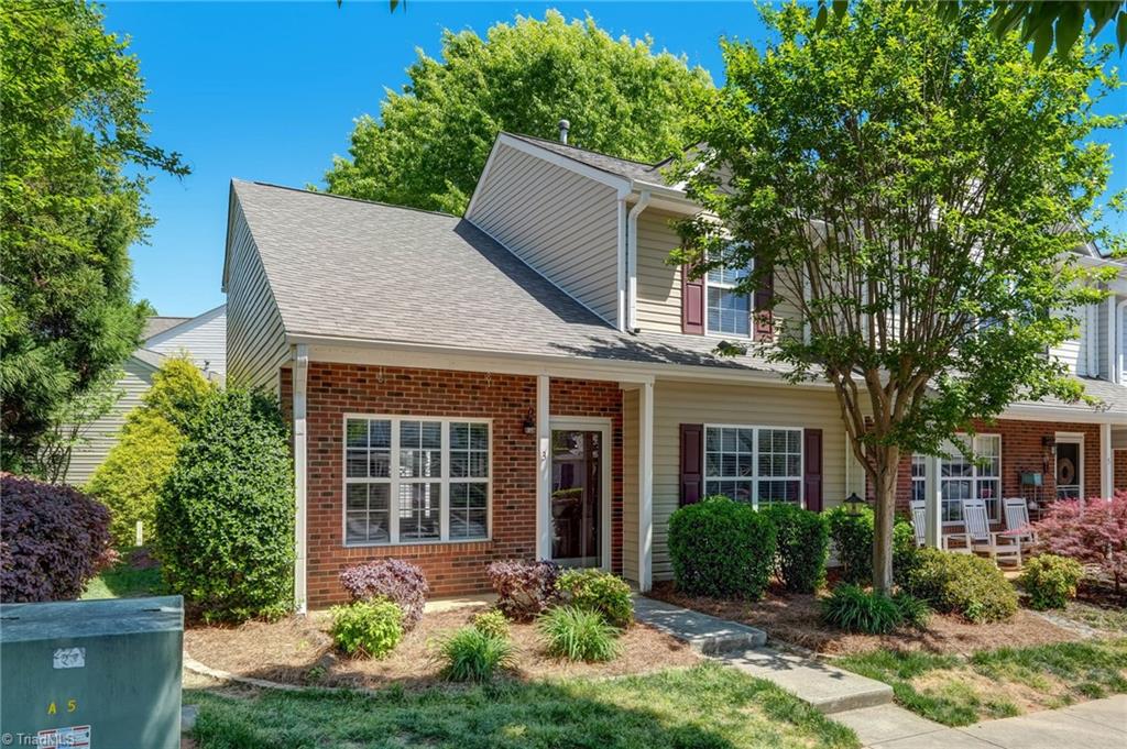 3 Tannenbaum Circle — photo