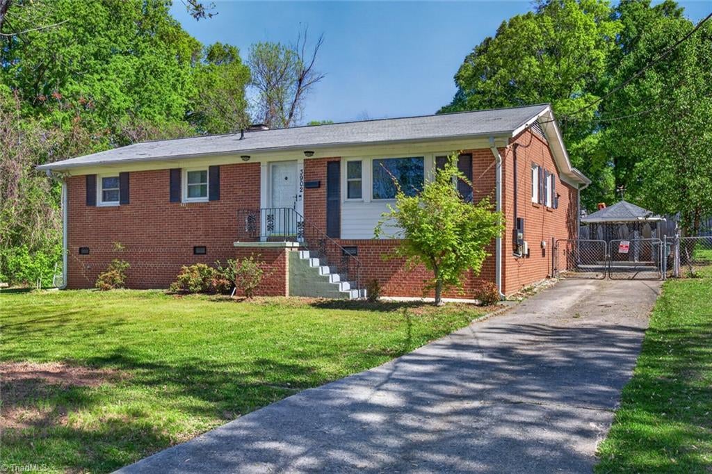 3902 Gentry Street — photo