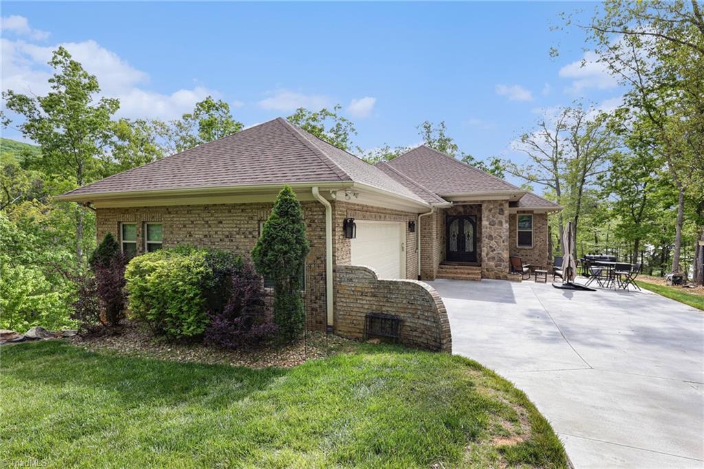 1629 Healing Springs Drive — photo