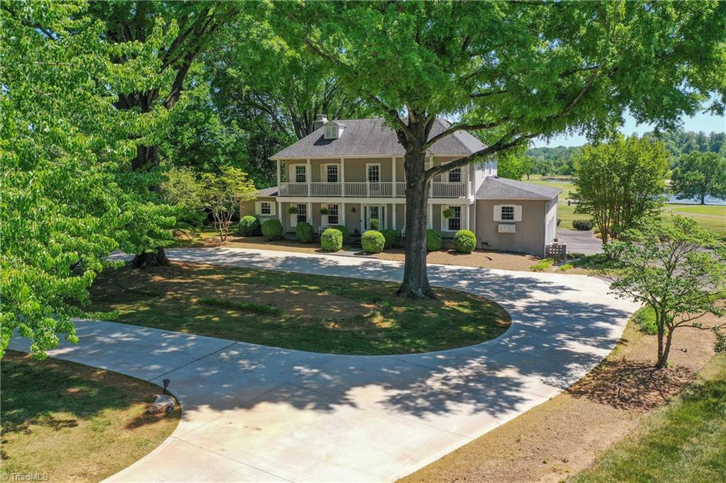 216 Juniper Circle — photo