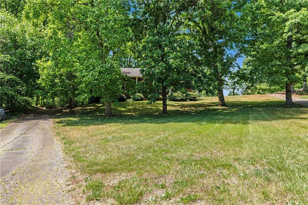 654 Runningbrook Lane, Rural Hall, NC 27045 — photo 2