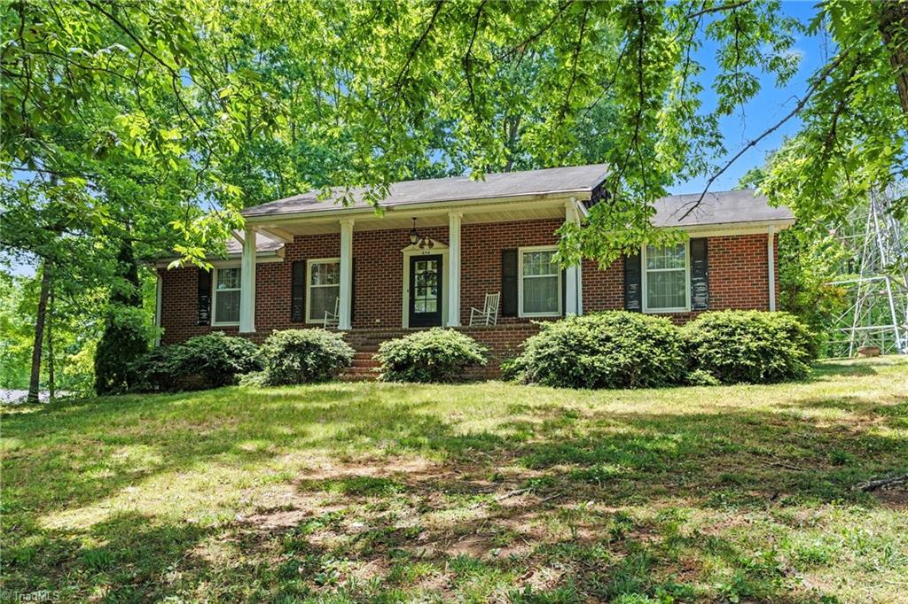 654 Runningbrook Lane, Rural Hall, NC 27045 — photo 3