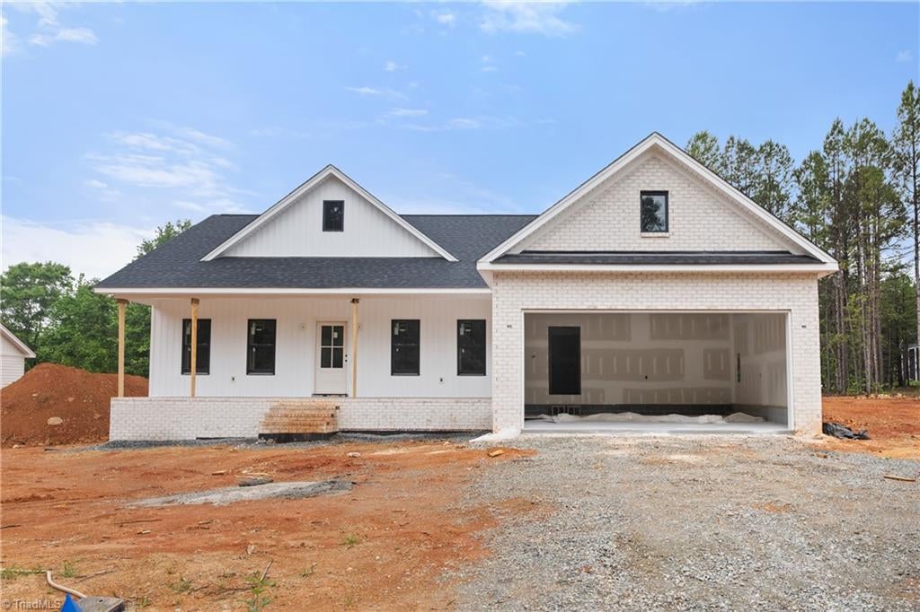 410 Potters Landing — photo