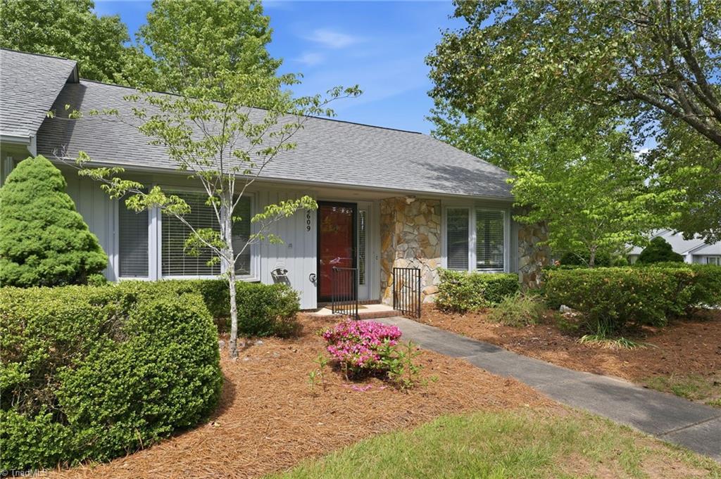 2609 Spring Bridge Circle — photo