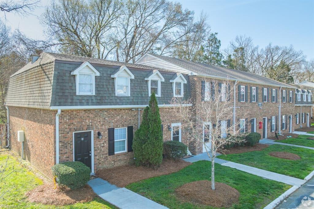 115 Ivey Road 117-H — photo