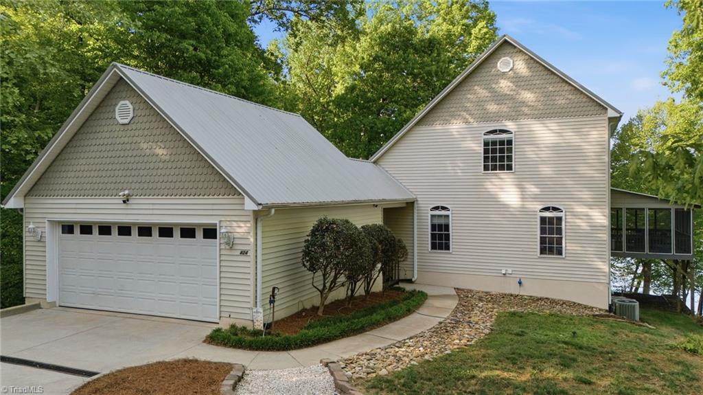 424 Mountain Harbor Drive — photo