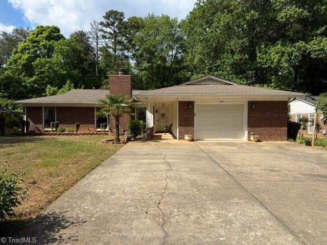 3108 Darden Road — photo