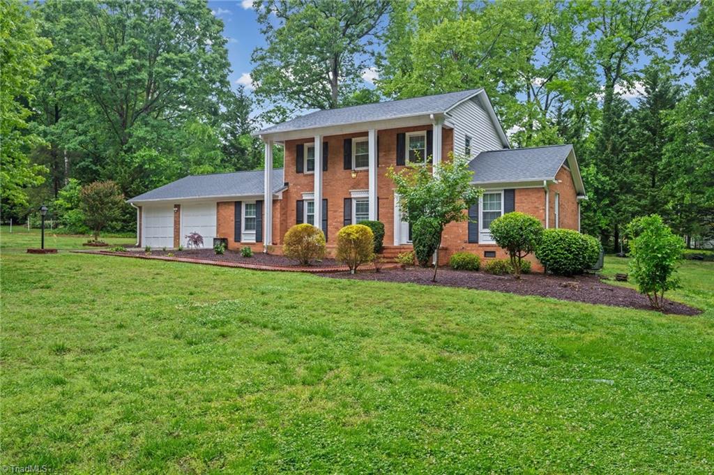 1 Anson Circle — photo