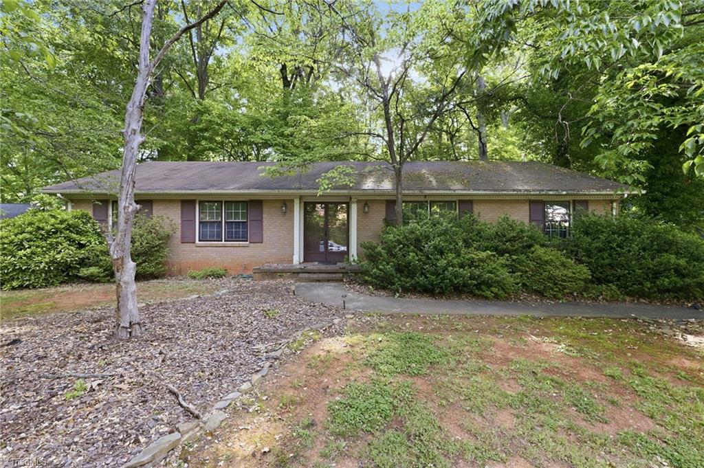 606 Leawood Drive — photo