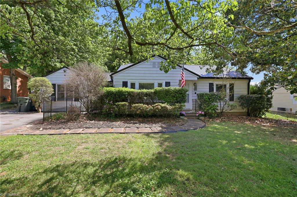 310 E Holly Hill Road — photo