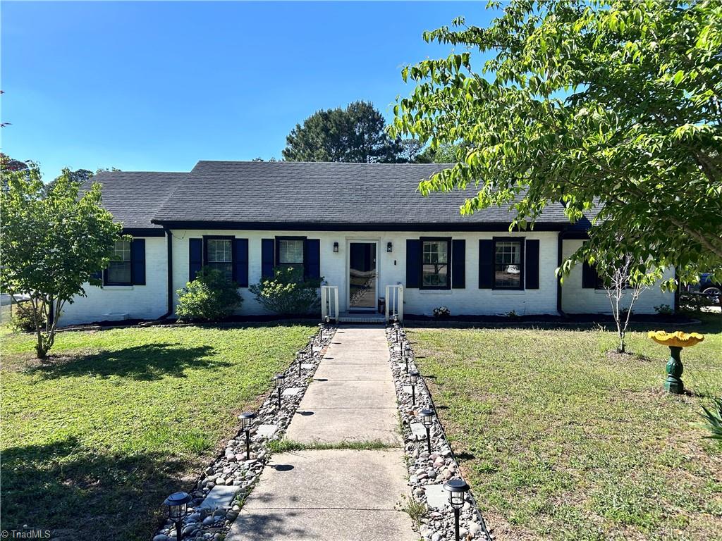 2 Terrell Place — photo