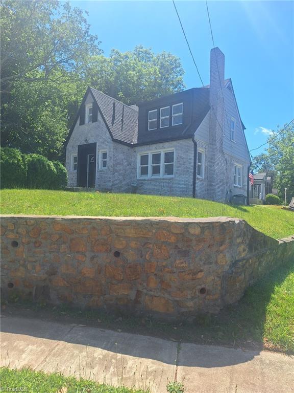 2524 N Cherry Street — photo