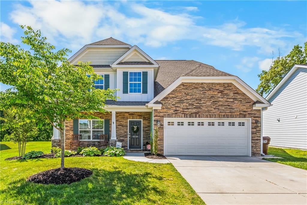 2210 Starfall Drive — photo