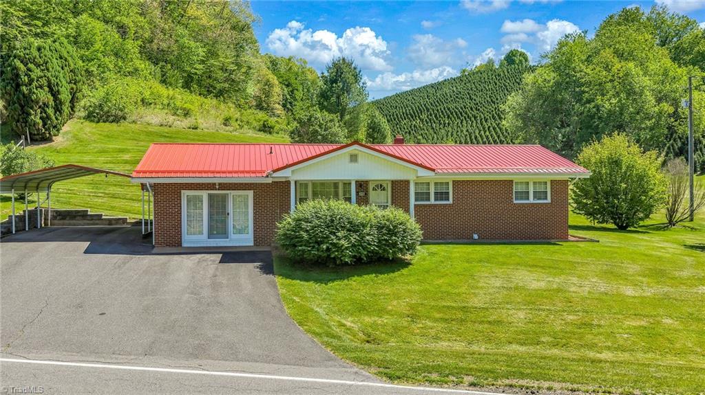 346 Piney Creek Road — photo