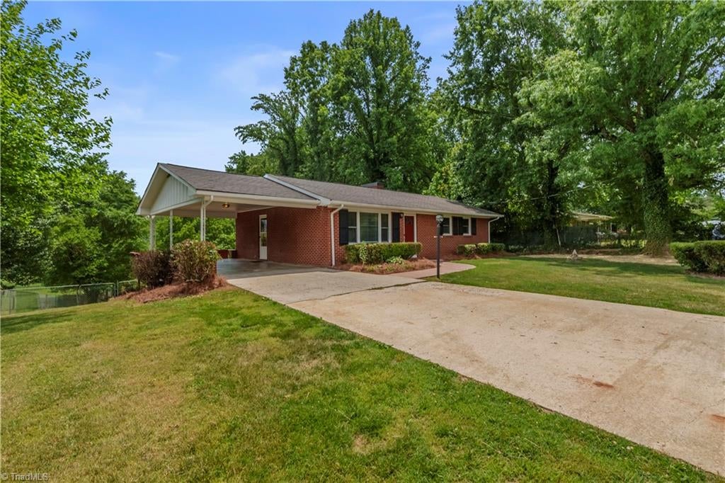 143 Gwynwood Drive — photo