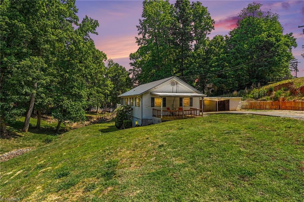 293 Oriole Drive — photo