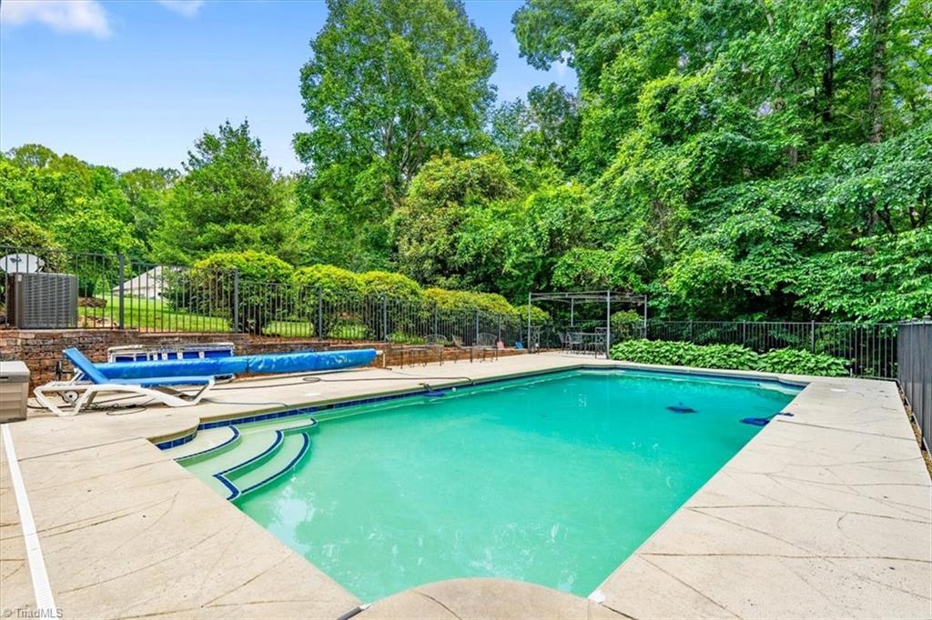 583 Carson Ridge Drive, Oak Ridge, NC 27310 — photo 2