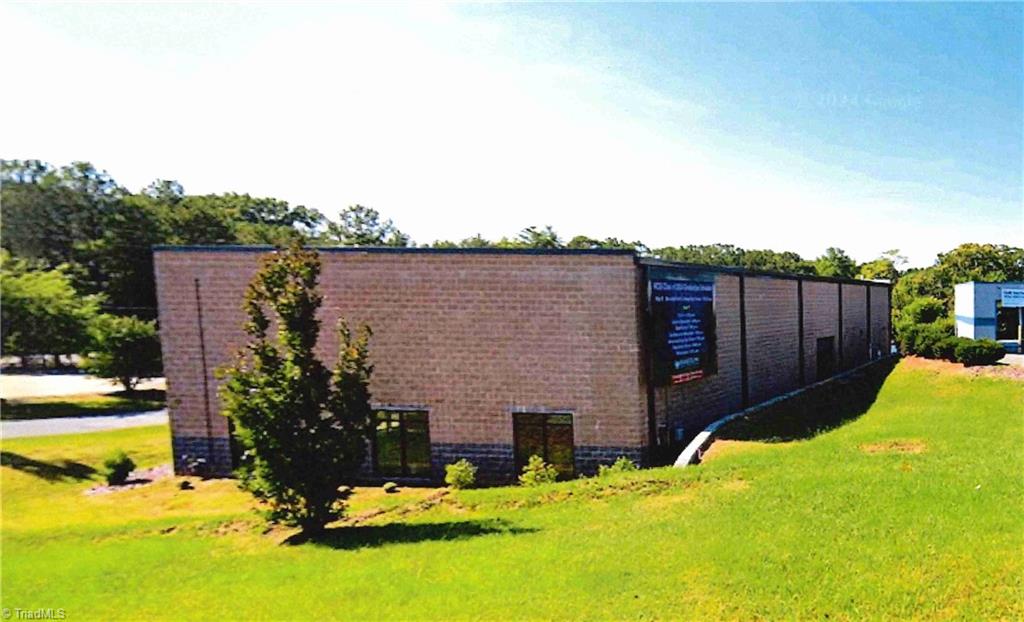 712 E Dixie Drive — photo