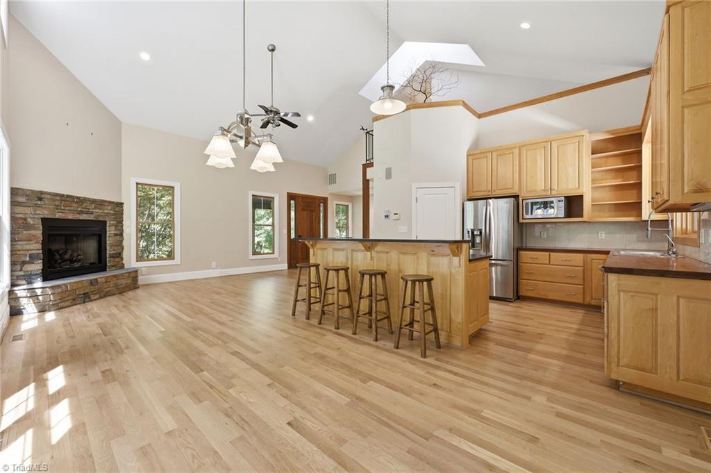 7718 Pearman Quarry Road — photo