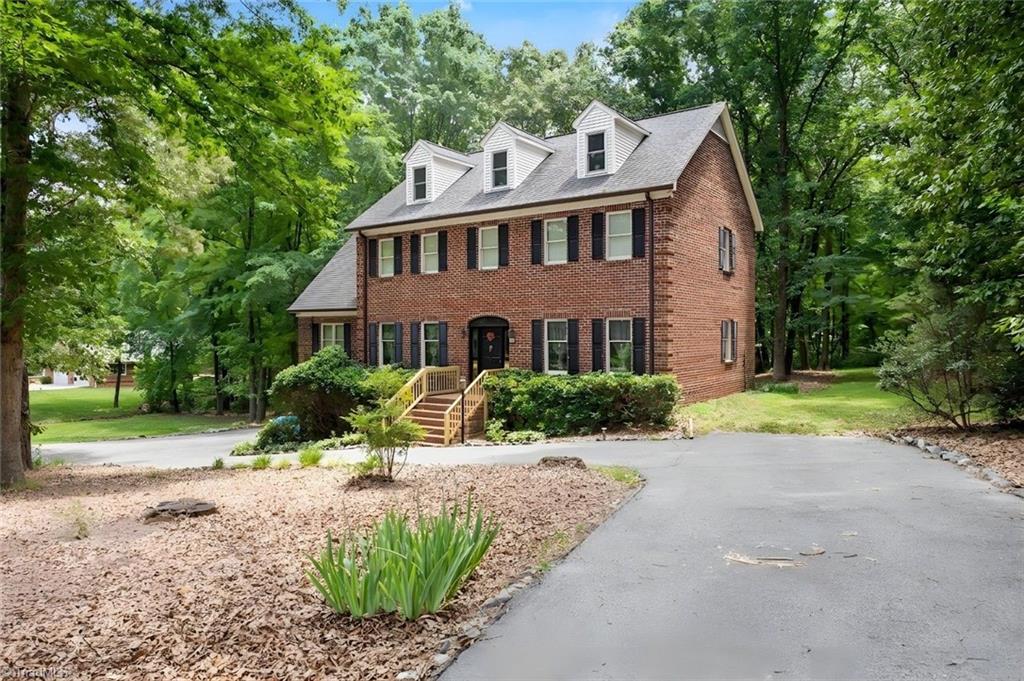 114 Willoughby Park Drive — photo