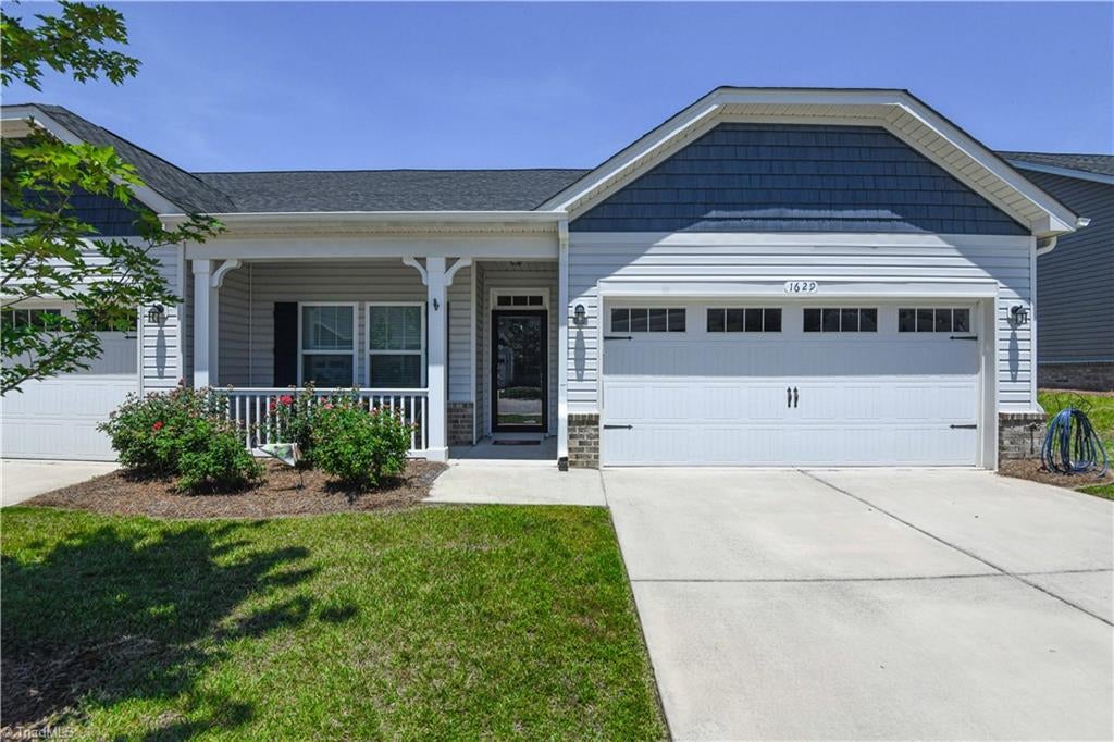 1629 Coopers Hawk Drive — photo