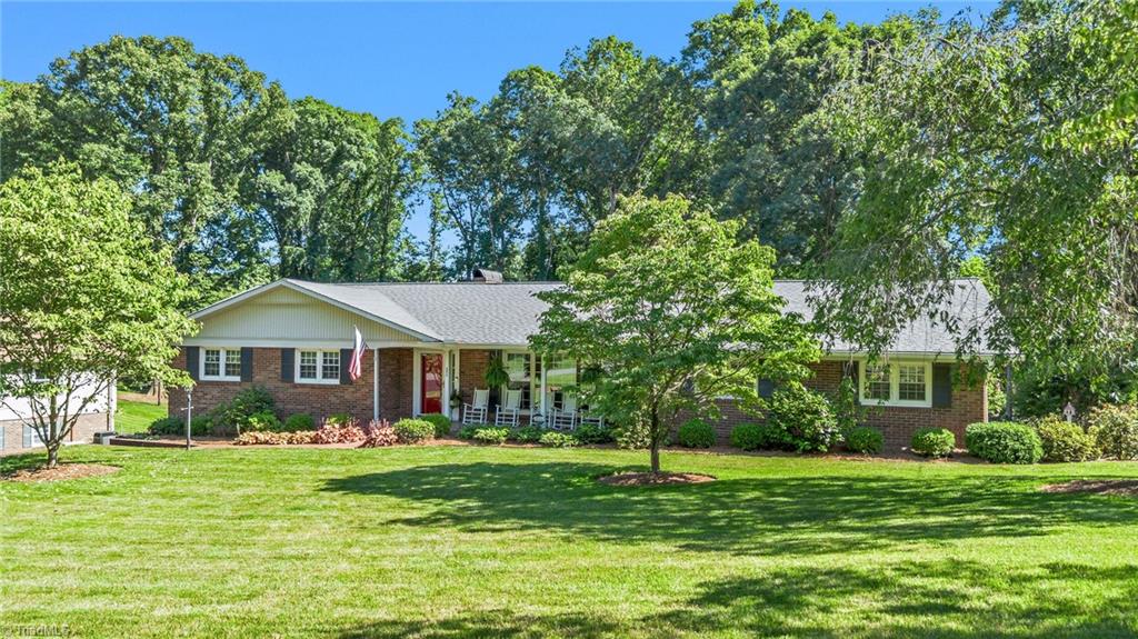 350 Laurelwood Drive — photo