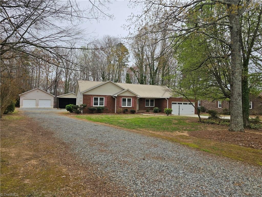 5712 Holly Grove Road — photo