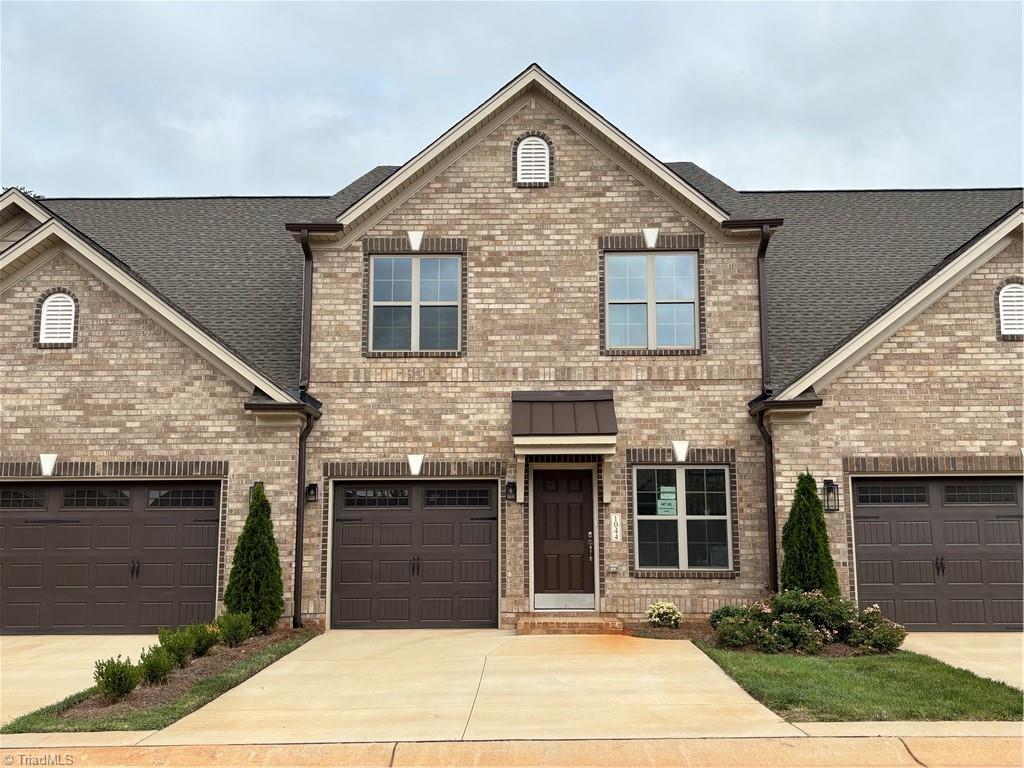 1044 Beechcraft Drive — photo