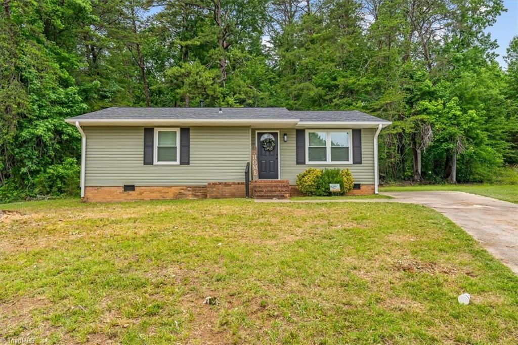 3855 Queen Ann Circle — photo