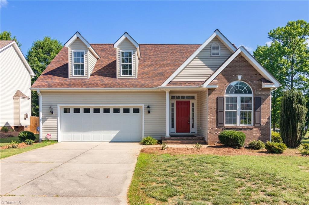 403 Clover Court — photo