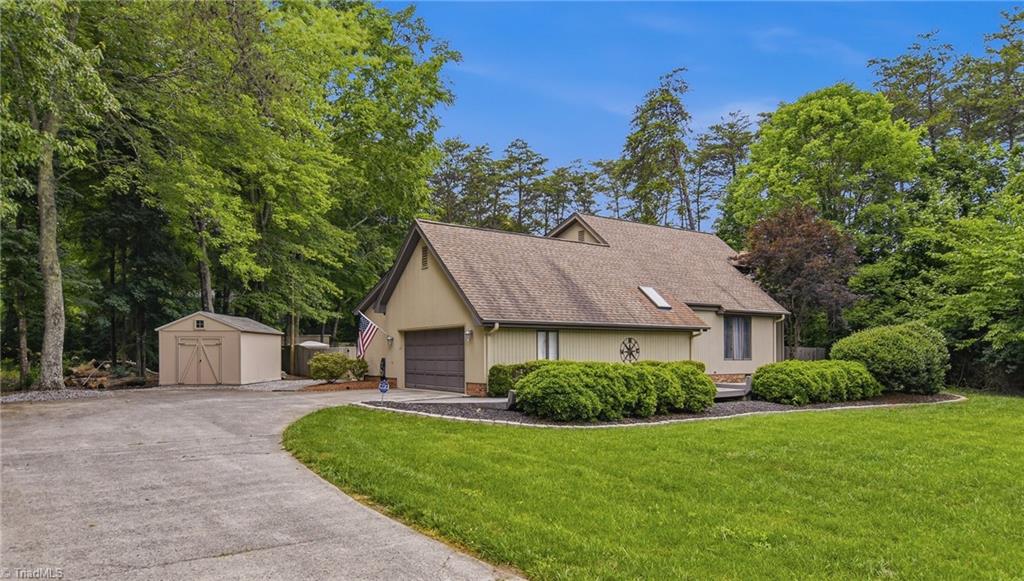 3611 Hunting Ridge Drive, High Point, NC 27265 — photo 3