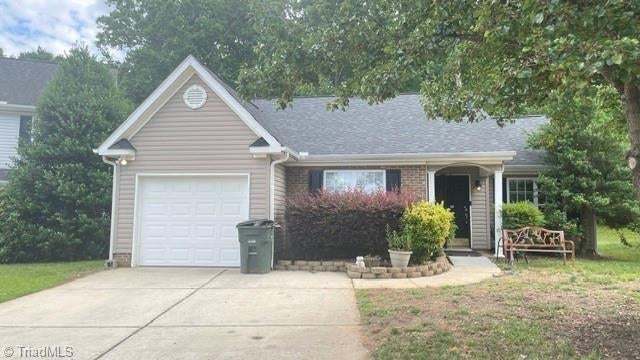 3940 Bluestem Drive — photo