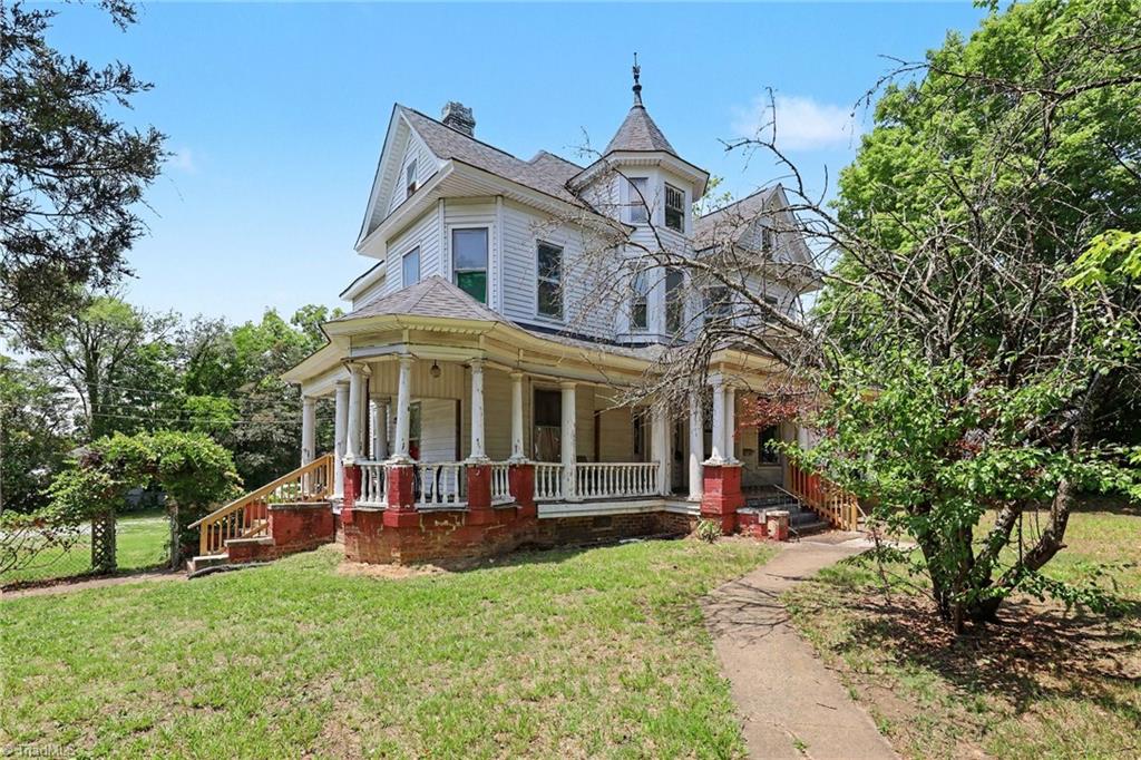 504 W Webb Avenue — photo