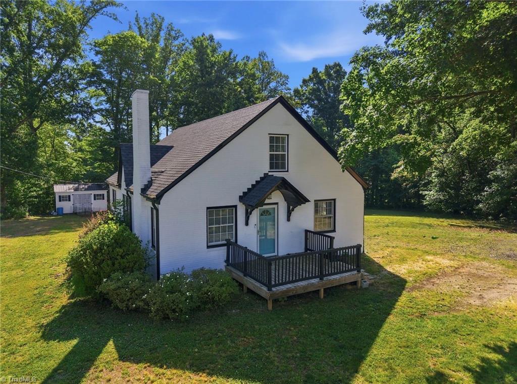 3221 Settle Bridge Road — photo
