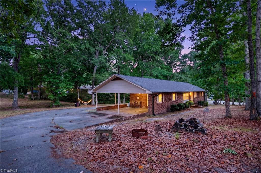5325 Audrey Road — photo