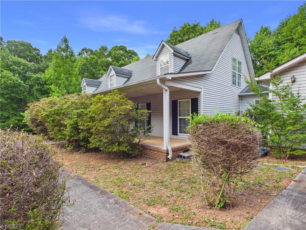 2094 Asheboro School Road — photo