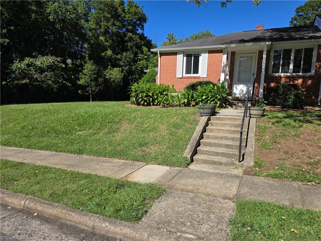 568 Overlook Street — photo