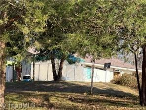 2459 Cedar Falls Road — photo