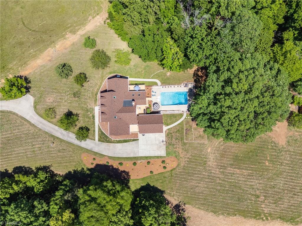 1642 Rhodes Loop, Madison, NC 27025 — photo 2