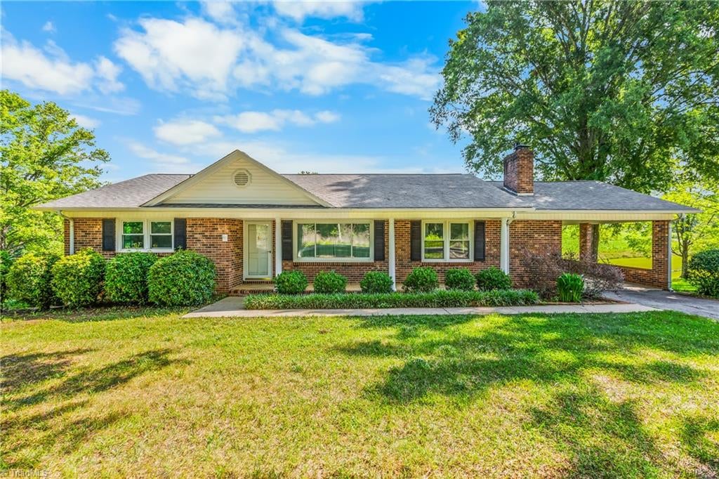3323 Rockford Road — photo
