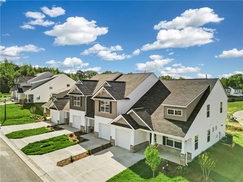 148 Tallwood Drive — photo