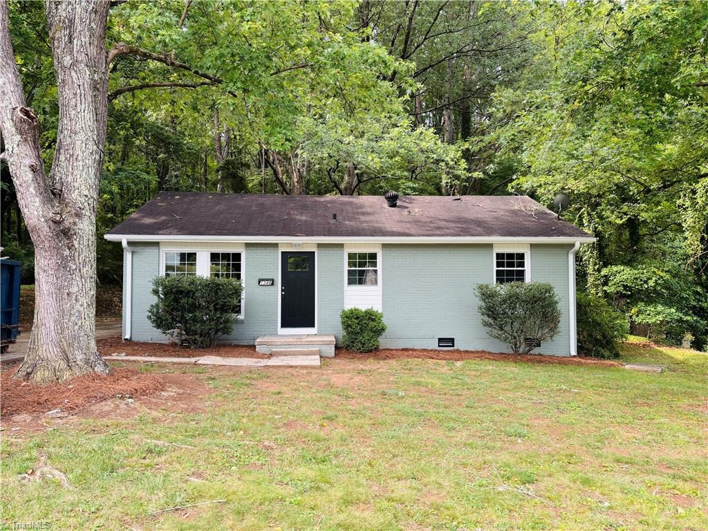 1348 Calvert Drive — photo