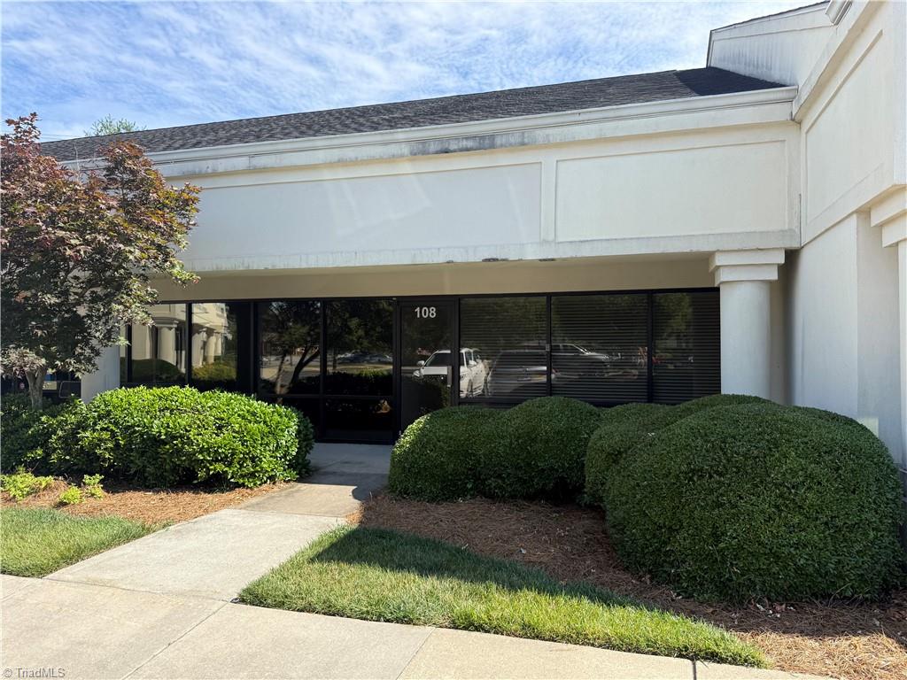 1008 Hutton Lane 108 — photo