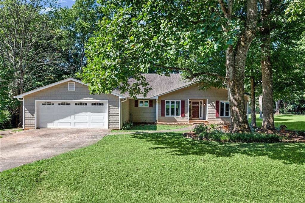 8750 Willowmede Drive — photo