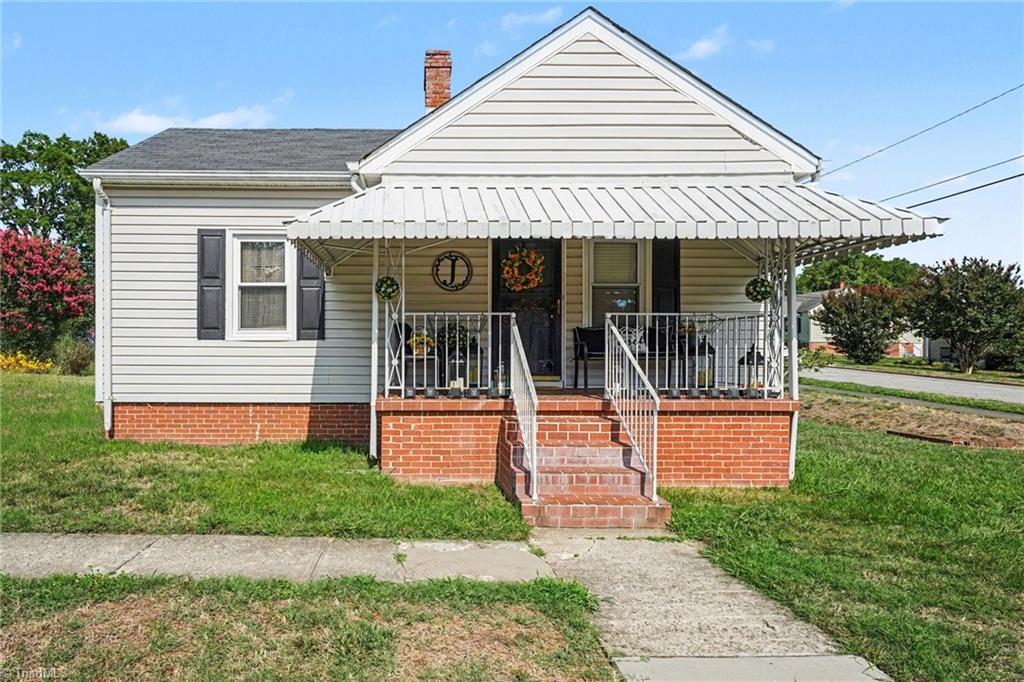 2400 Yanceyville Street — photo