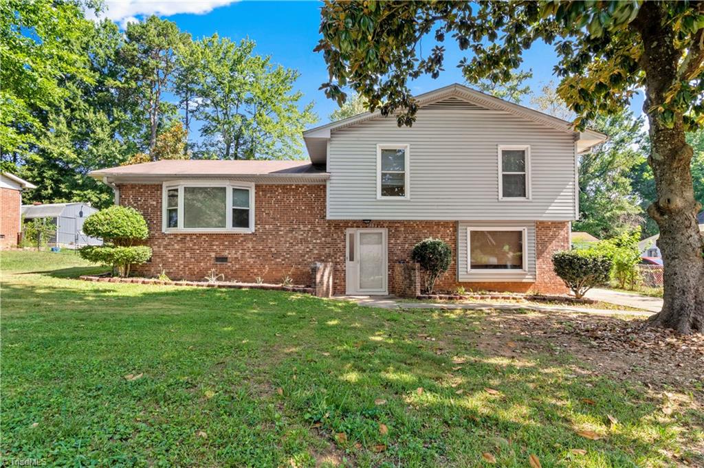 103 Flintfield Drive — photo