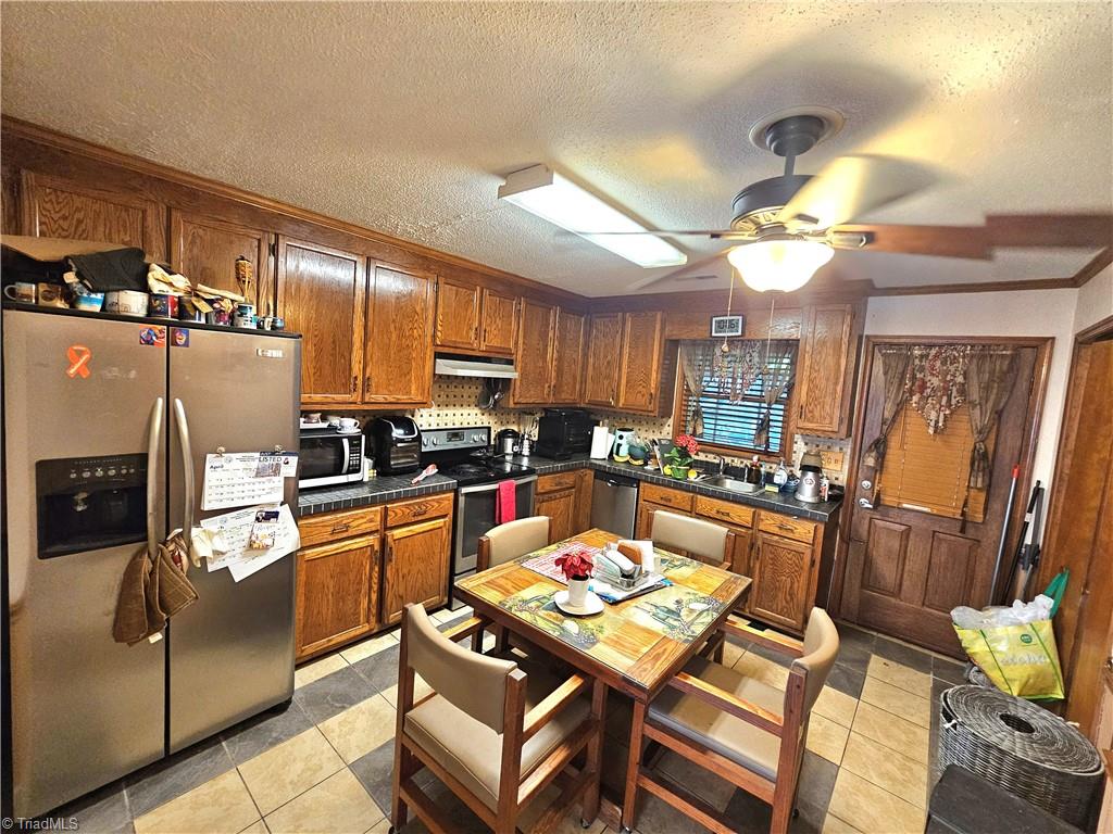 817 Brickwood Court — photo
