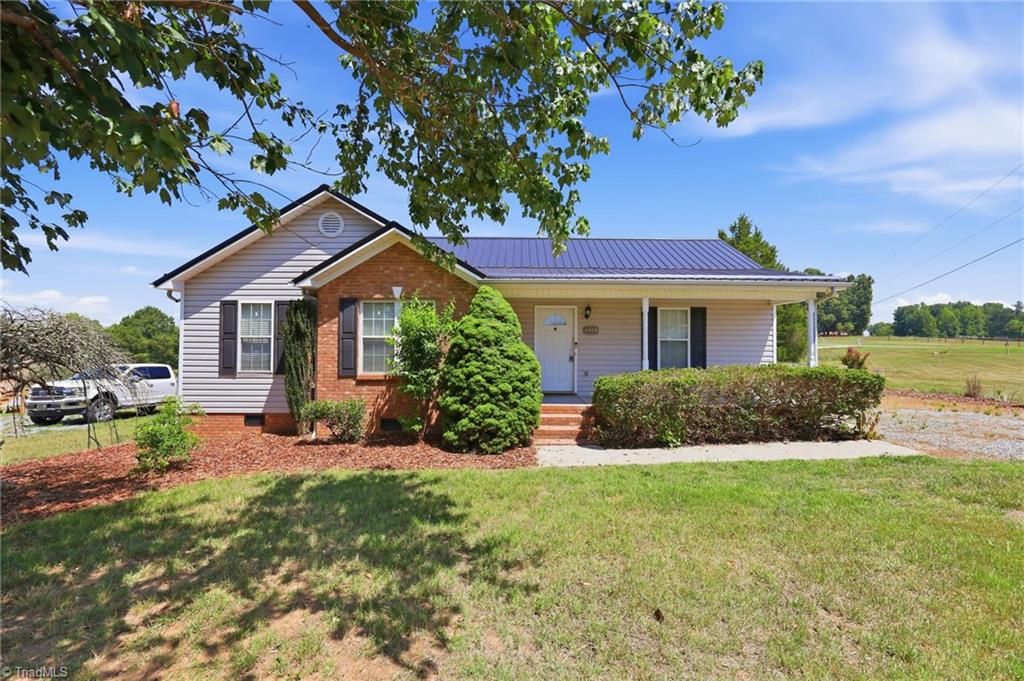 1502 Gibbs Road — photo