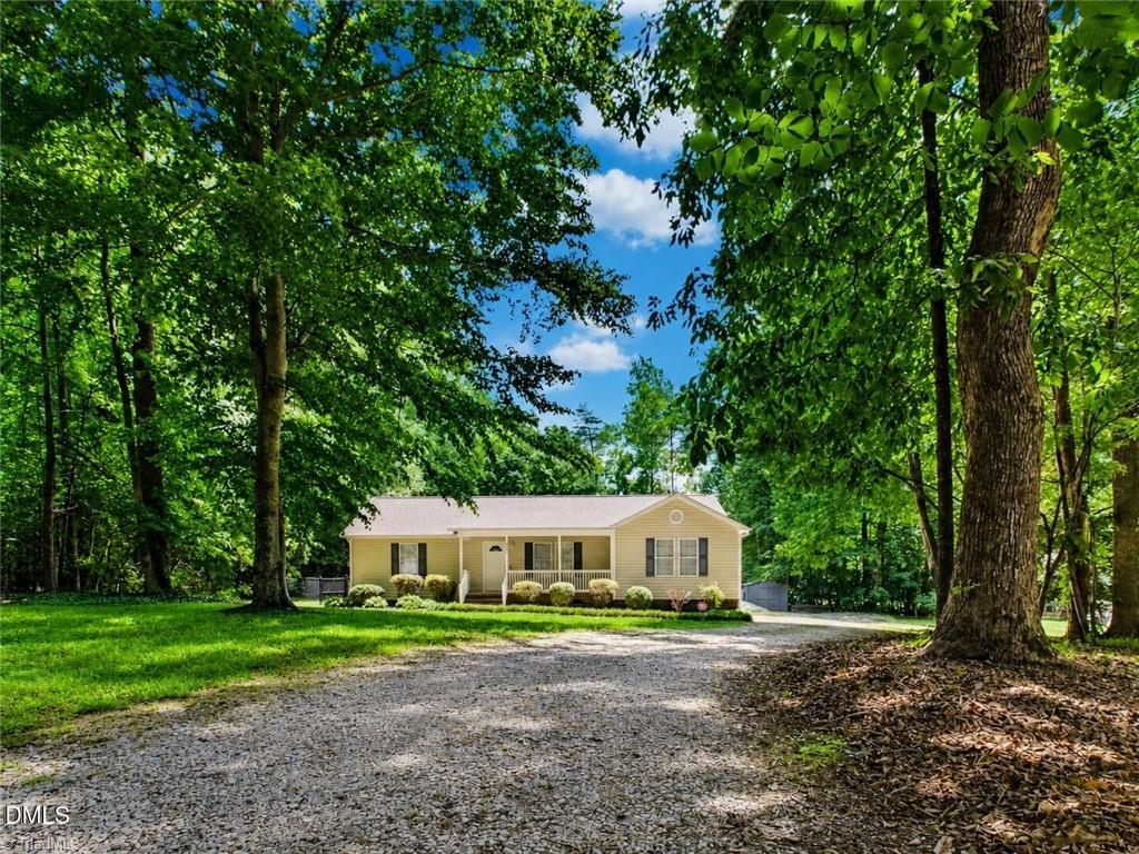 200 Dandelion Drive — photo