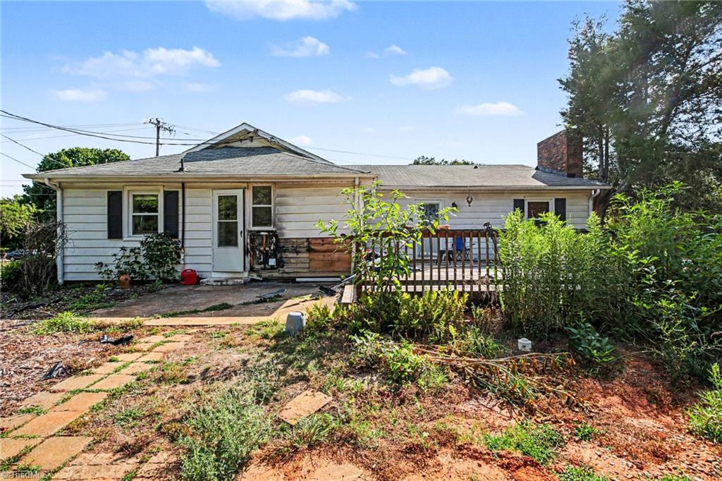 305 Walkertown Guthrie Road — photo